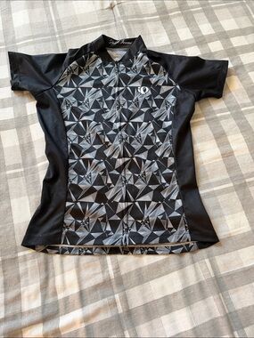 Pearl Izumi Women's Short Sleeve Cycling Jersey - Black & Gray Geometric Panel